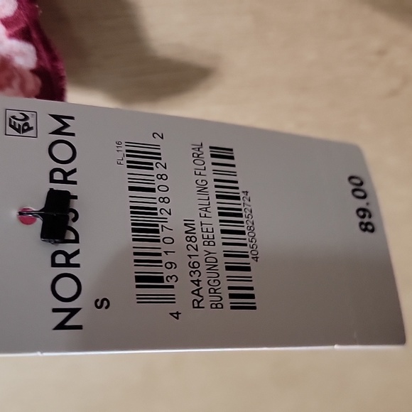 Nwt Rachel Parcell Floral Ruffle Top Burgundy Beet Falling Floral - Picture 11 of 15